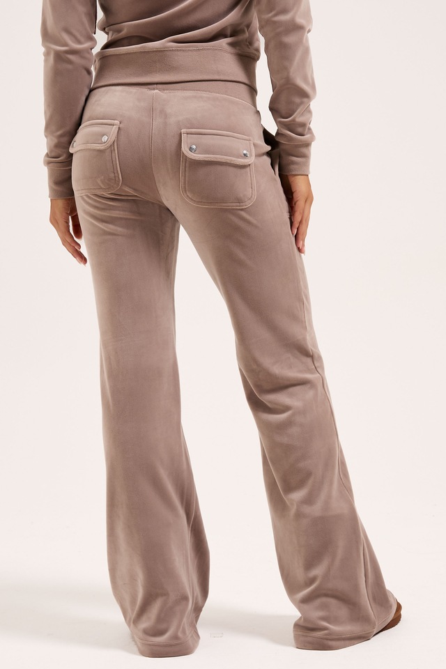Juicy Couture Sweathose »LAYLA LOW RISE POCKETED FLARE PANT. Damen« Trainingshose Damen, Sweathose, Velour, Jogginghose mit Glitzer, Sale
