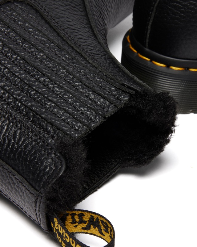 DR. MARTENS Winterboots »2976 Leonore II« Blockabsatz, Stiefelette, Schlupfboots mit Fellimitat am Schaftrand