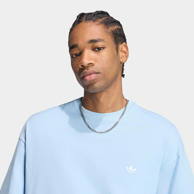 adidas Originals T-Shirt »TREFOIL ESSENTIALS, LOCKER GESCHNITTEN« für Erwachsene, mit Rundhalsausschnitt, ohne Verschluss, aus Baumwolle