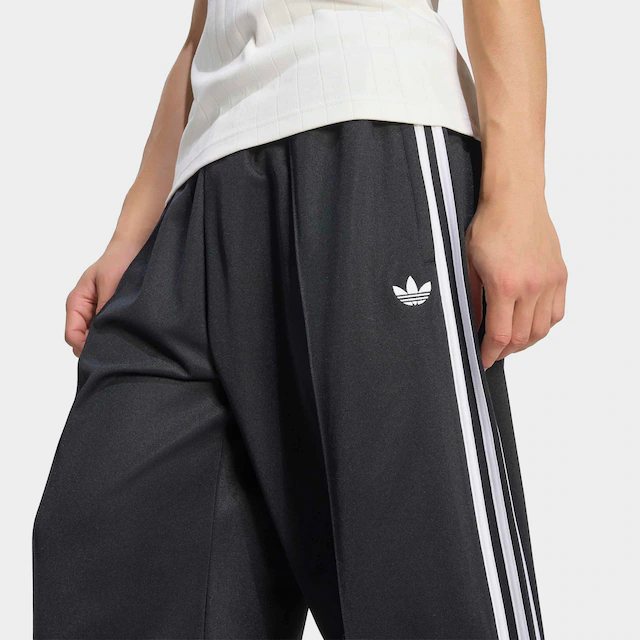 adidas Originals Sporthose »OS TP« mit normal-weiter Passform, lange Hose, aus Baumwolle und Polyester