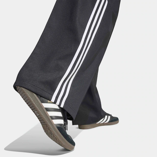 adidas Originals Sporthose »OS TP« mit normal-weiter Passform, lange Hose, aus Baumwolle und Polyester