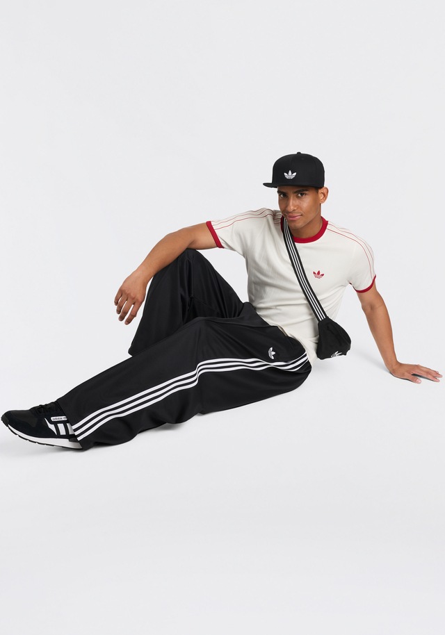 adidas Originals Sporthose »OS TP« mit normal-weiter Passform, lange Hose, aus Baumwolle und Polyester