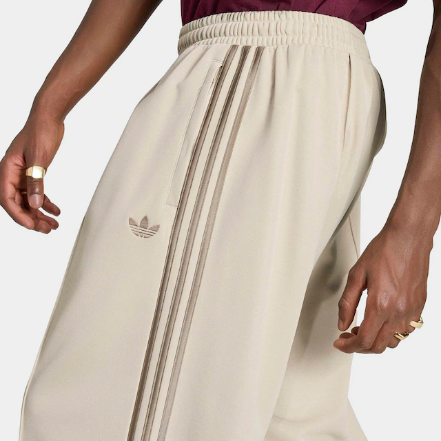 adidas Originals Sporthose »OS TP« mit normal-weiter Passform, lange Hose, aus Baumwolle und Polyester