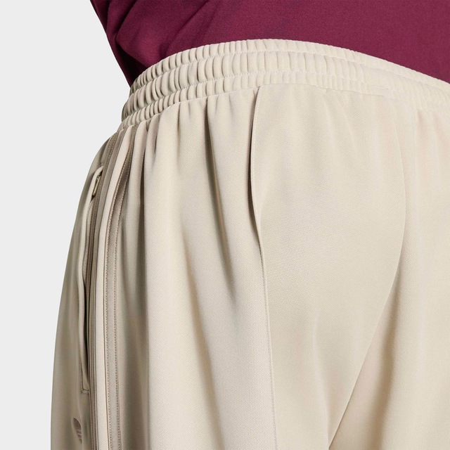 adidas Originals Sporthose »OS TP« mit normal-weiter Passform, lange Hose, aus Baumwolle und Polyester