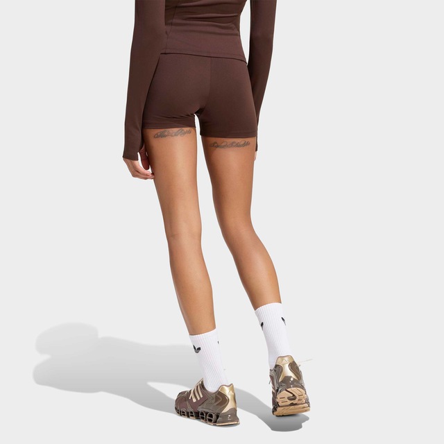 adidas Originals Shorts »ESSENTIALS, POLYESTER« sportlicher Stil, ohne Verschluss, aus Polyester, enger Schnitt