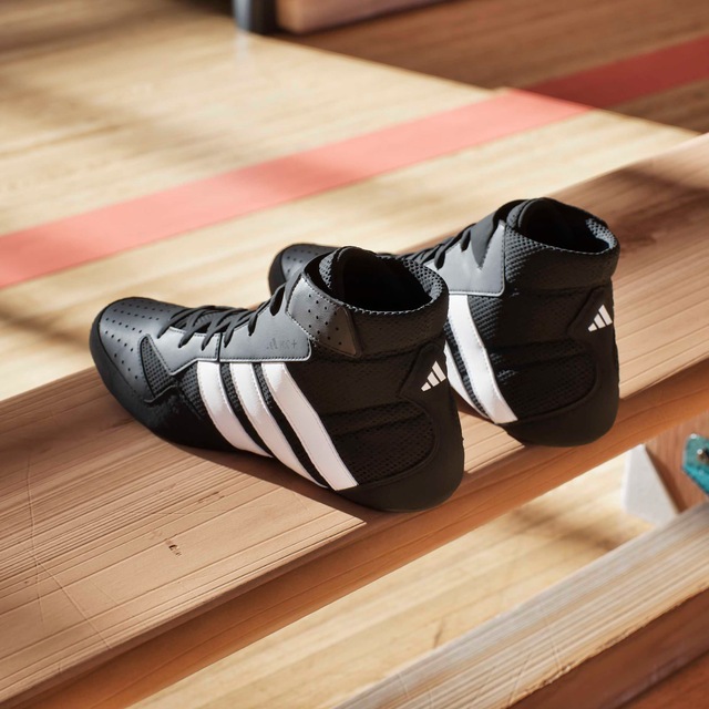 adidas Performance Trainingsschuh »HVC PLUS« Ringerschuh