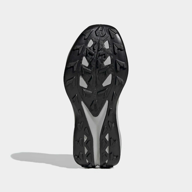 adidas TERREX Trailrunningschuh »TRACEFINDER PLUS« für mehr Grip