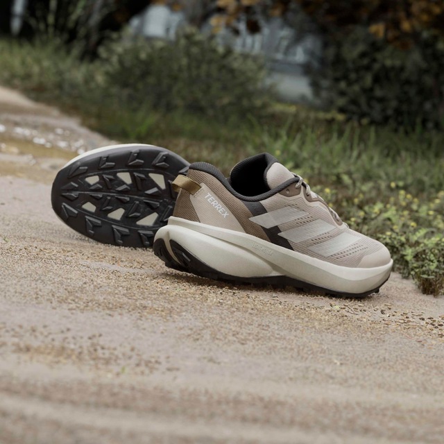 adidas TERREX Trailrunningschuh »TRACEFINDER PLUS« für mehr Grip