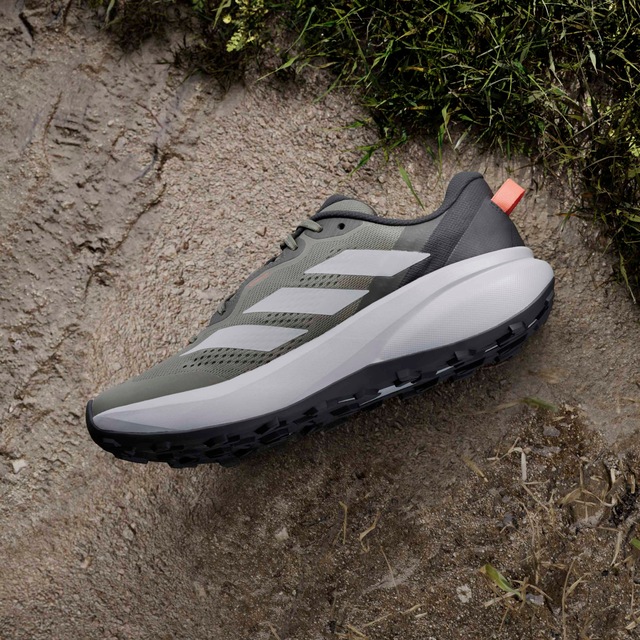 adidas TERREX Trailrunningschuh »TRACEFINDER PLUS« für mehr Grip