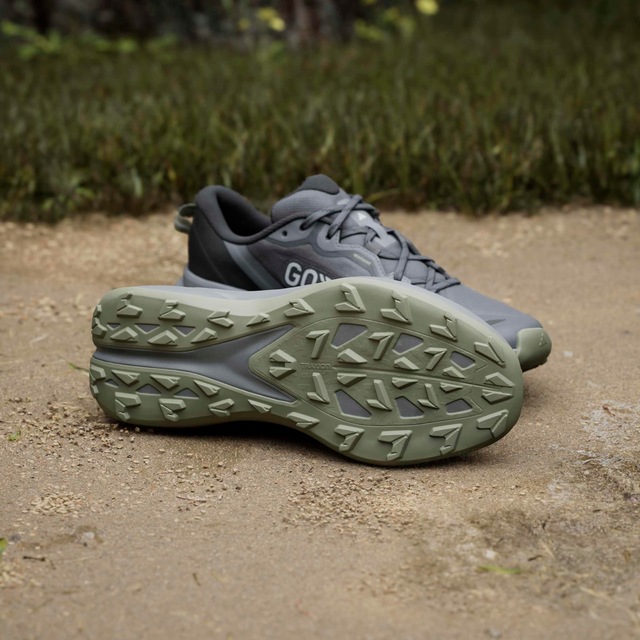 adidas TERREX Trailrunningschuh »TRACEFINDER PLUS GORE-TEX« wasserdicht