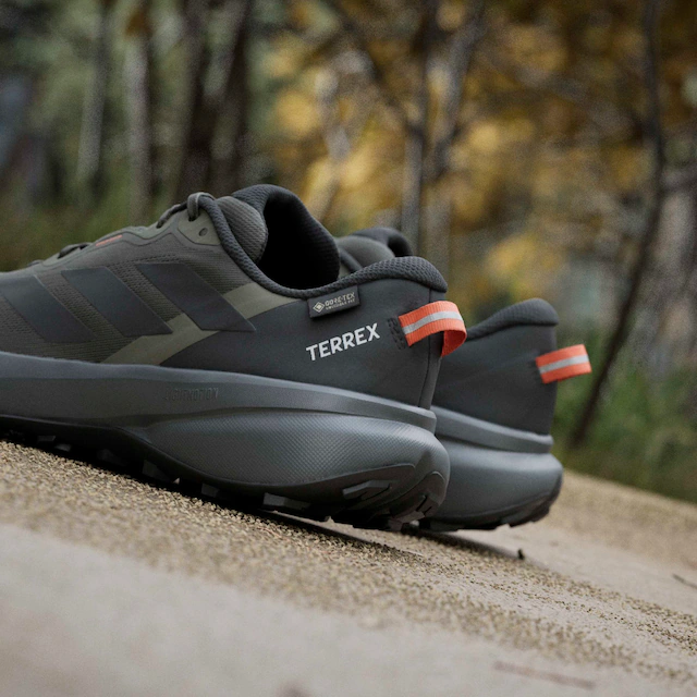 adidas TERREX Trailrunningschuh »TRACEFINDER PLUS GORE-TEX« wasserdicht