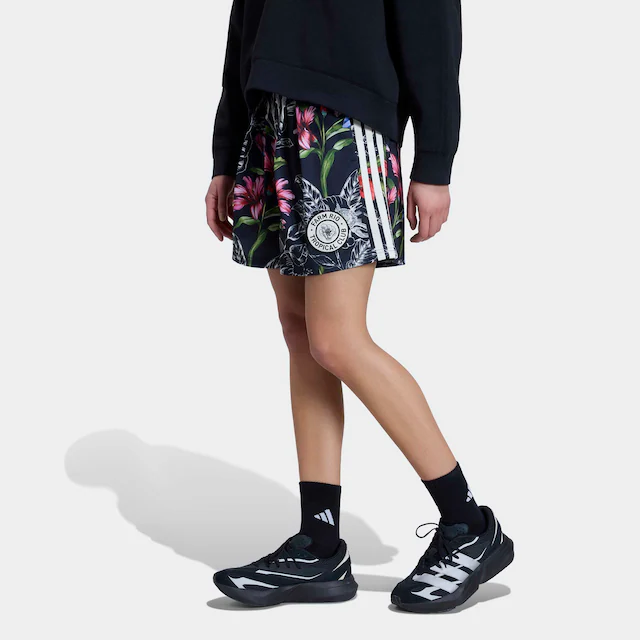 adidas Sportswear Shorts »ADIDAS X FARM RIO PREMIUM« eng geschnitten, ohne Verschluss, für Erwachsene