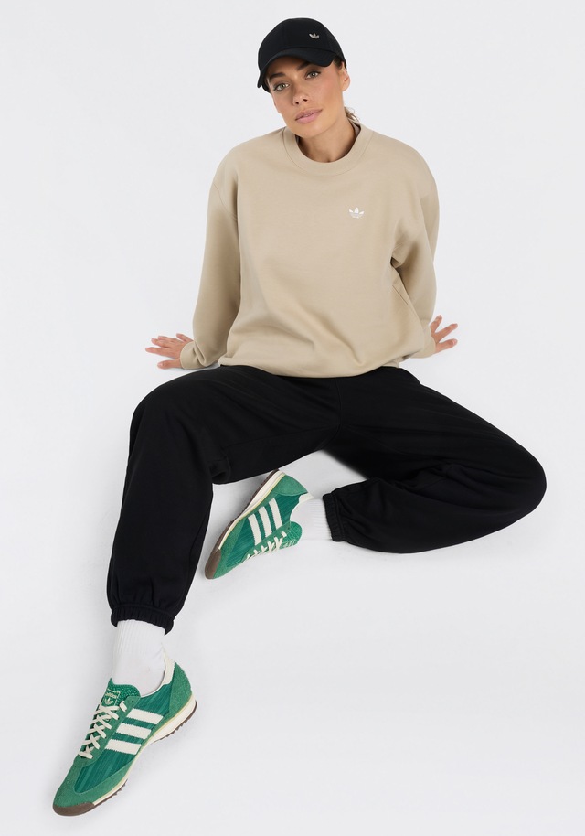 adidas Originals Sporthose »ESSENTIALS FRENCH TERRY« mit Baumwolle, normale Weite