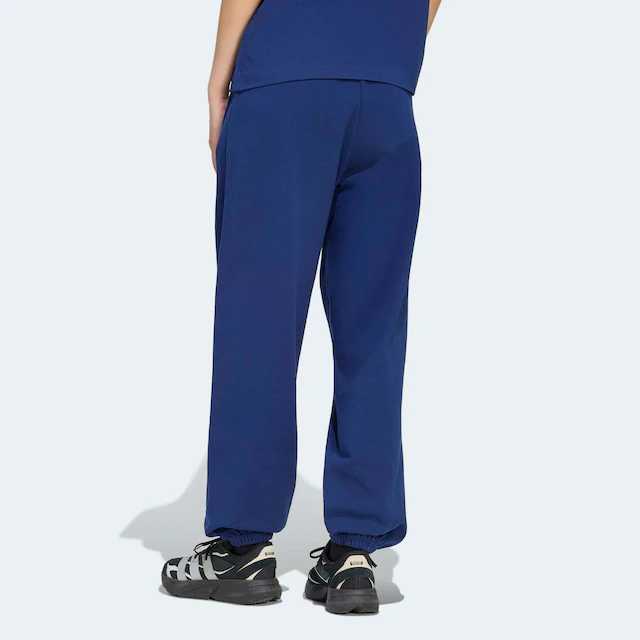 adidas Sportswear Sporthose »ADIDAS KIT, LOCKER GESCHNITTEN, BÜNDCHEN, KLEINES LOGO« KIT Sporthose, schwere Premium-Qualität, robuste Stoffstruktur
