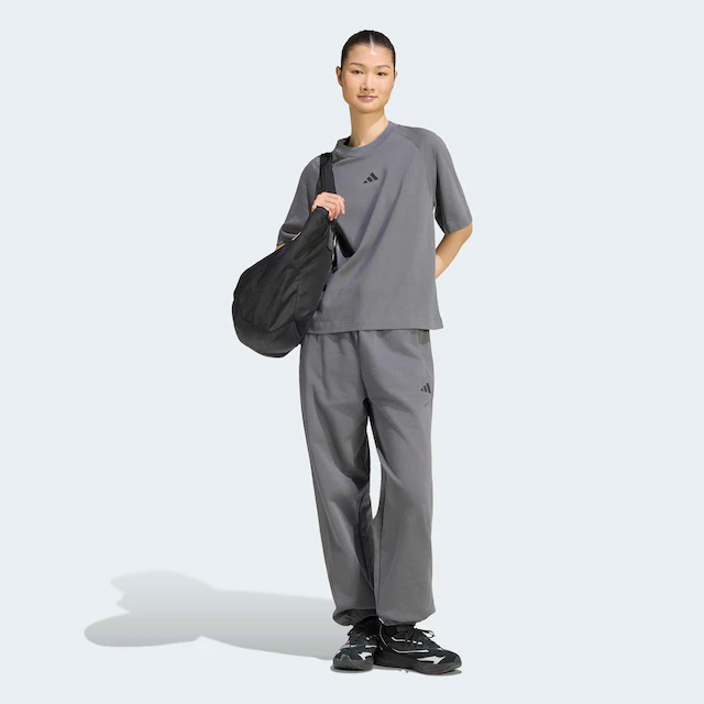 adidas Sportswear Sporthose »ADIDAS KIT, LOCKER GESCHNITTEN, BÜNDCHEN, KLEINES LOGO« KIT Sporthose, schwere Premium-Qualität, robuste Stoffstruktur