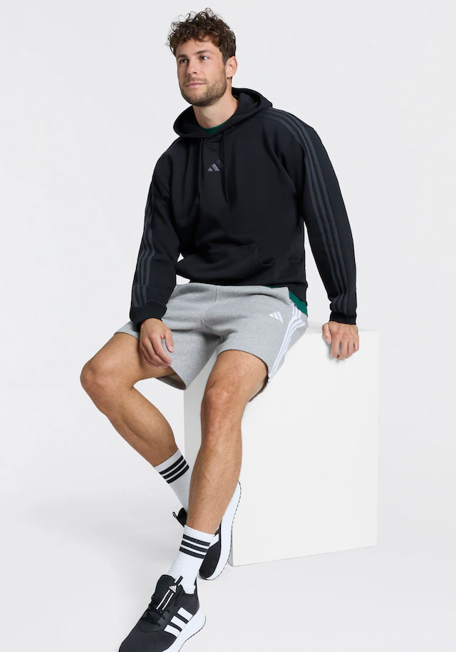 adidas Sportswear T-Shirt »GRAFIK, SOMMERLICHE STICKEREI« mit Rundhalsausschnitt, ohne Verschluss, sportlicher Stil