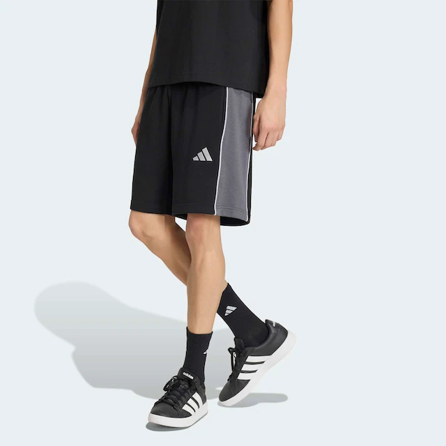 adidas Sportswear Shorts »SEASONAL ESSENTIALS FLEECE-, COLOURBLOCKING« ohne Verschluss, aus Baumwolle, Polyester und Viskose, normale Weite