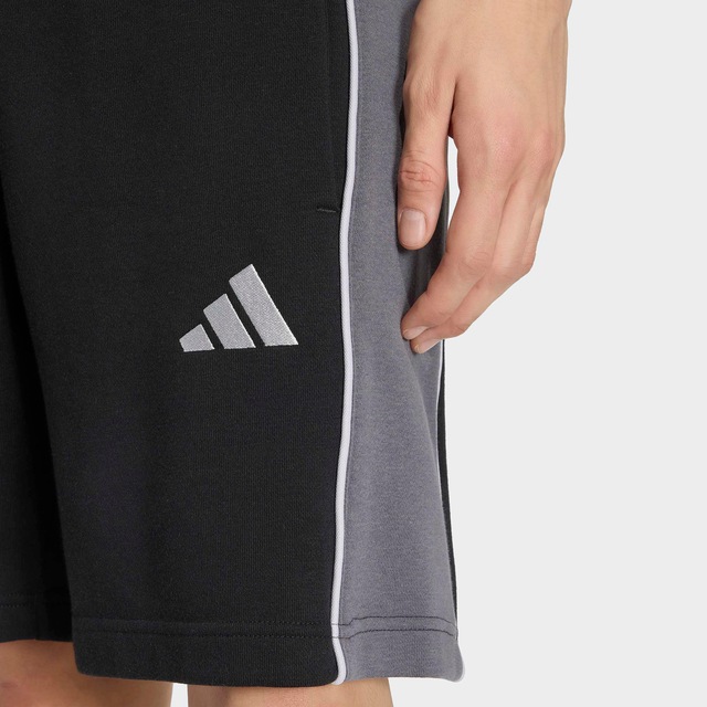 adidas Sportswear Shorts »SEASONAL ESSENTIALS FLEECE-, COLOURBLOCKING« ohne Verschluss, aus Baumwolle, Polyester und Viskose, normale Weite