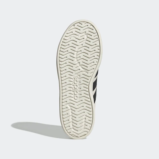 adidas Sportswear Plateausneaker »STREETTALK BOLD« inspiriert vom Design des adidas Superstar, mit Leo Print