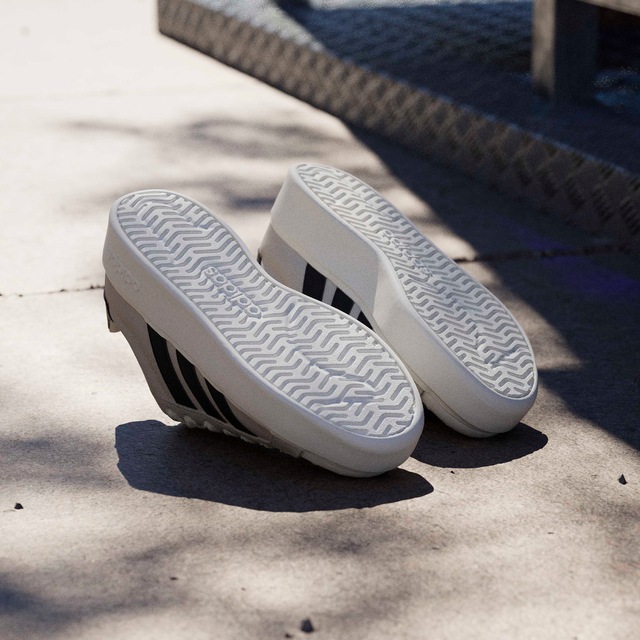 adidas Sportswear Plateausneaker »STREETTALK BOLD« inspiriert vom Design des adidas Superstar, mit Leo Print