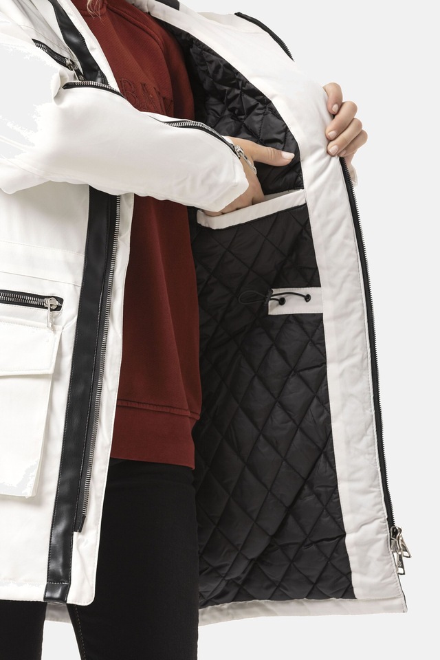 Cipo & Baxx Winterjacke »WM144« mit Kapuze mit Zipper-Details