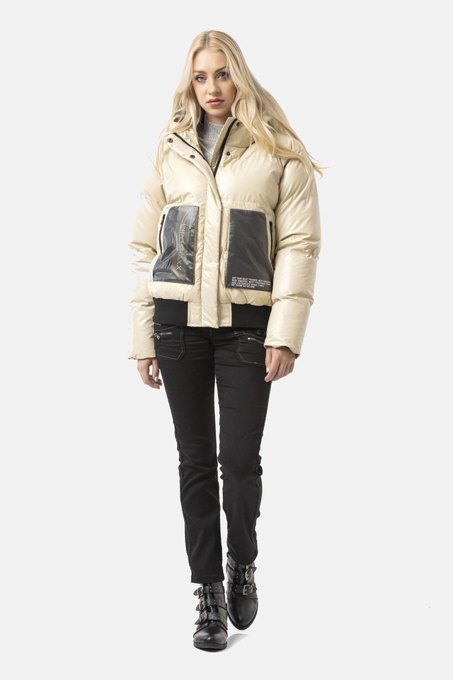 Cipo & Baxx Winterjacke »WM141« mit Kapuze Funktion trifft Stil für frostige Tage