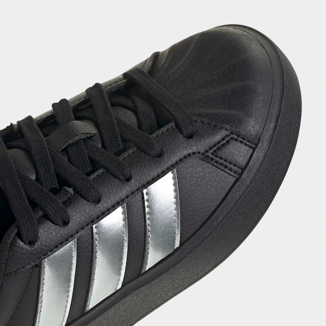 adidas Sportswear Plateausneaker »STREETTALK BOLD KIDS« inspiriert vom Design des adidas Superstar,für Kinder & Jugendliche