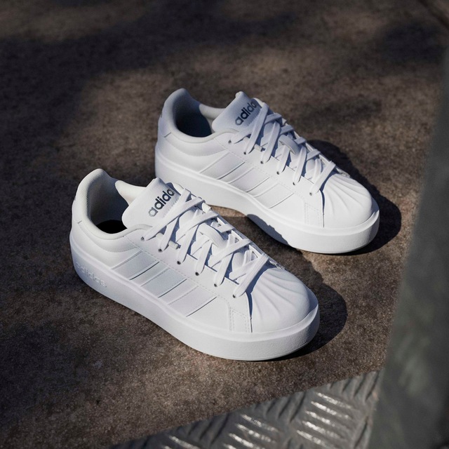 adidas Sportswear Plateausneaker »STREETTALK BOLD KIDS« inspiriert vom Design des adidas Superstar,für Kinder & Jugendliche