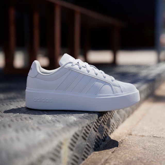 adidas Sportswear Plateausneaker »STREETTALK BOLD KIDS« inspiriert vom Design des adidas Superstar,für Kinder & Jugendliche