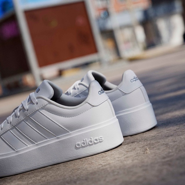 adidas Sportswear Plateausneaker »STREETTALK BOLD KIDS« inspiriert vom Design des adidas Superstar,für Kinder & Jugendliche