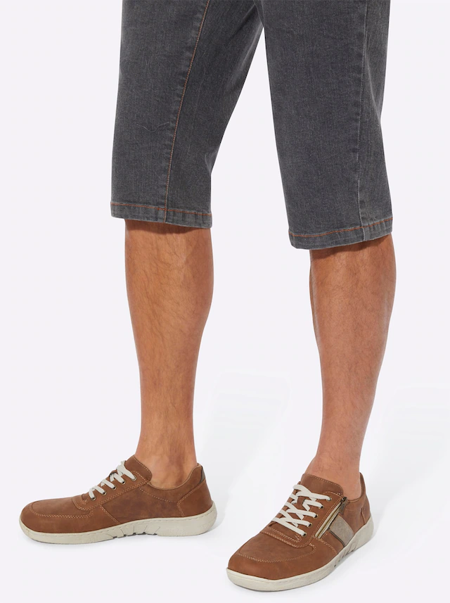 Classic Trachtenjeans 1
