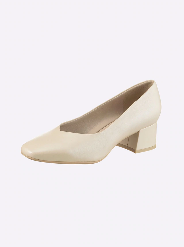 Caprice Pumps