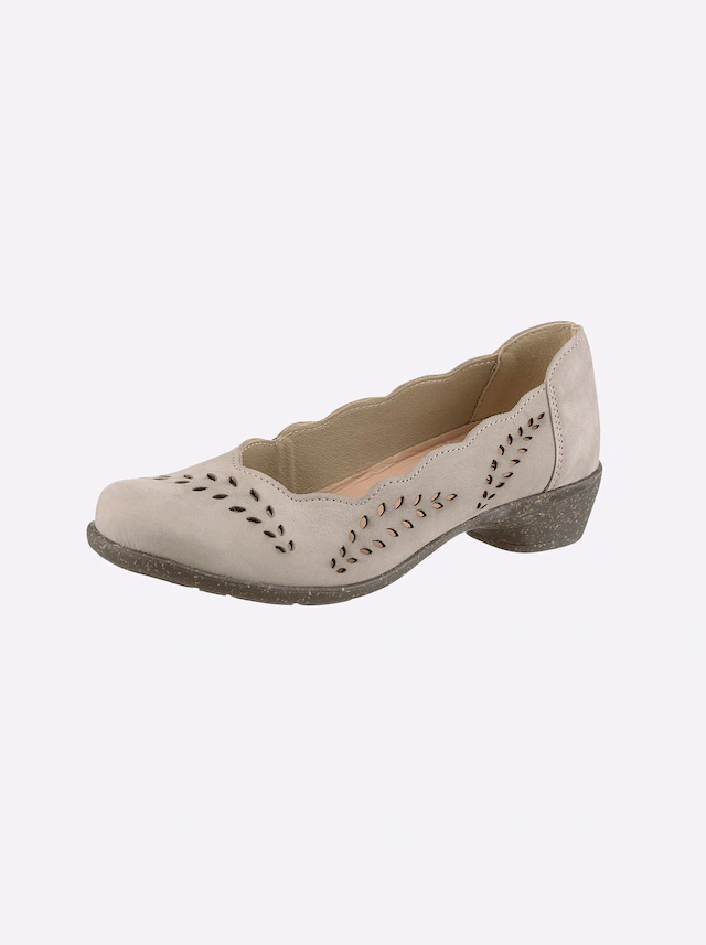 Casual Looks Pumps