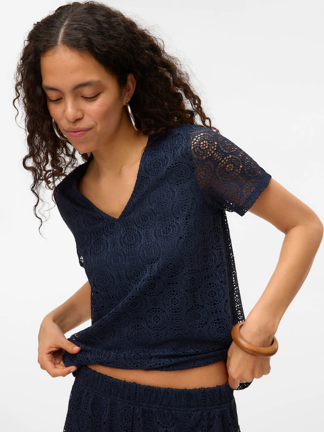 Vero Moda V-Shirt »VMMAYA SS V NECK TOP JRS« Materialmix, regular fit, Spitze