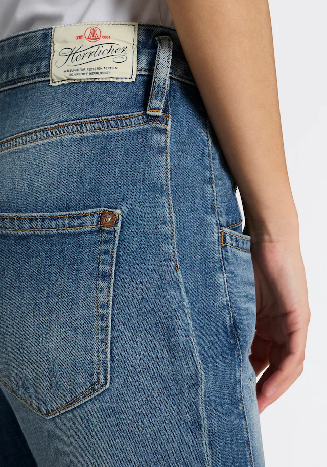 Herrlicher Boyfriend-Jeans »Shyra Cropped Denim Stretch« mit Abnähern, Umschlagsaum