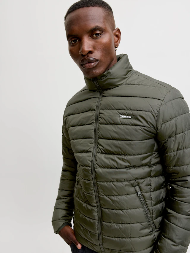 Jack & Jones Steppjacke »JJELVIS LIGHT PUFFER COLLAR« Kunstfaser, regular fit