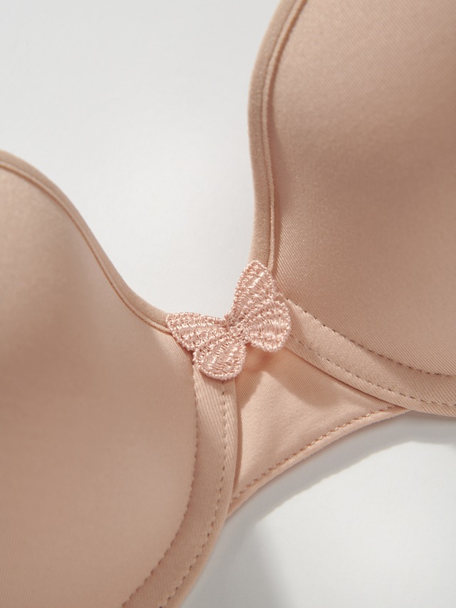 PASSIONATA Bügel-BH »MISS JOY« mit Multiway-Trägern, Mikrofaser, Schmetterlingsmotiv vorn