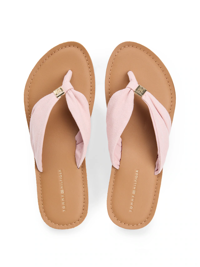 Tommy Hilfiger Zehentrenner »TH LTR FOOTBED SUMMER SANDAL« Sommerschuh, Strandschuh, Dianette, Flat mit Logoemblem