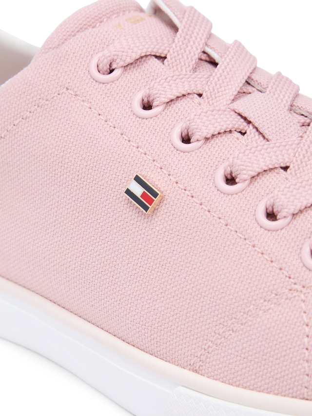 Tommy Hilfiger Plateausneaker »TH LOW PROFILE VULC CANVAS« Halbschuh, Schnürer, Freizeitschuh mit gepolstertem Schaftrand
