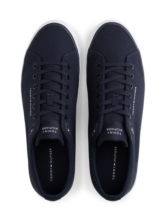 Tommy Hilfiger Sneaker »HARLEM CORE II CVS« Freizeitschuh, Halbschuh, Schnürer mit Logo-Aufnäher an der Schuhzunge