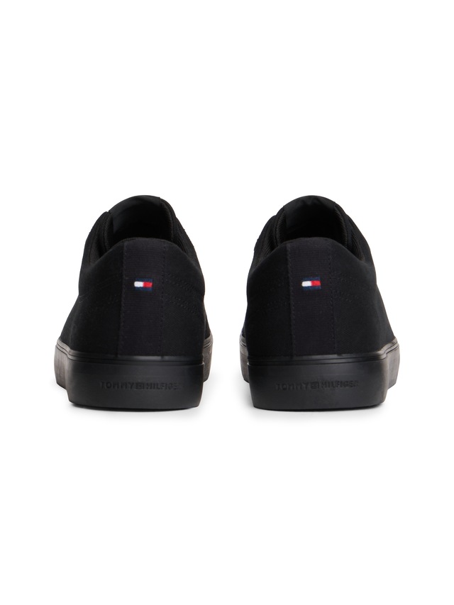 Tommy Hilfiger Sneaker »HARLEM CORE II CVS« Freizeitschuh, Halbschuh, Schnürer mit Logo-Aufnäher an der Schuhzunge