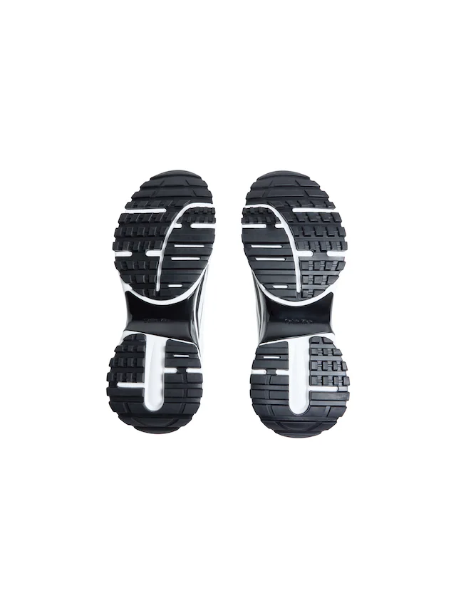 Calvin Klein Sneaker »HIKE RUNNER LACEUP STRIP M-LT« Ugly-Schnürer, Halbschuh, Freizeitsneaker mit Profilsohle