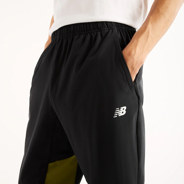 New Balance Trainingshose »UTILITY STRETCH WOVEN PANT« Trainingshose für Fitness und Sportmode, sportlicher Stil