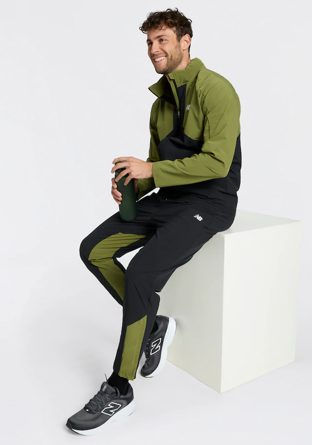 New Balance Trainingsshirt »SPORT ESSENTIALS UTILITY T-SHIRT« atmungsaktiv, schnell trocknend, aus Polyester