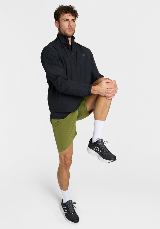 New Balance Laufshorts »SPORT ESSENTIAL SHORT 7« mit atmungsaktivem Innenslip