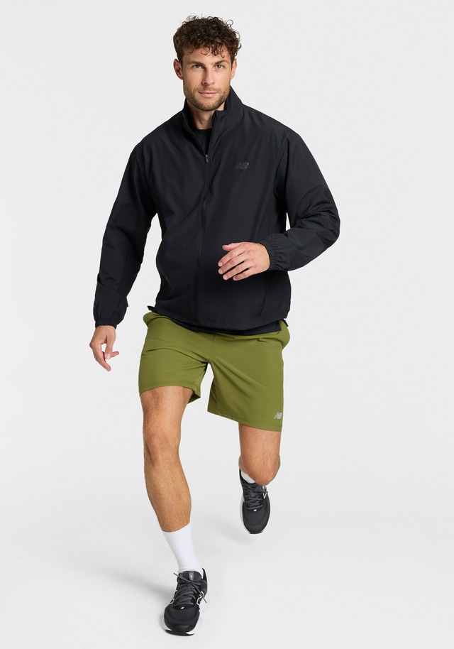 New Balance Laufshorts »SPORT ESSENTIAL SHORT 7« mit atmungsaktivem Innenslip