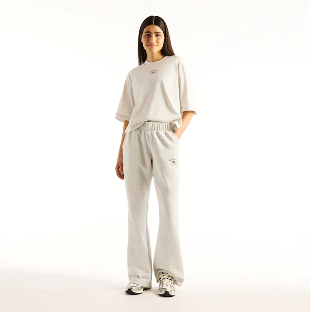 New Balance Sweathose »REIMAGINED FLEECE PANT« für Erwachsene, lange Hosenform, mit klarer Linienführung