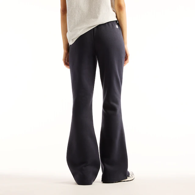 New Balance Sweathose »REIMAGINED FLEECE PANT« für Erwachsene, lange Hosenform, mit klarer Linienführung