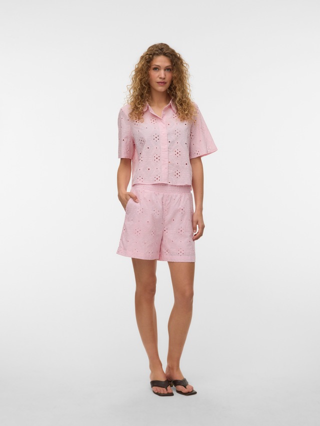 Vero Moda Shorts »VMELIZA HW SHORTS WVN NOOS« Baumwolle, high waist, Allover - Stickerei