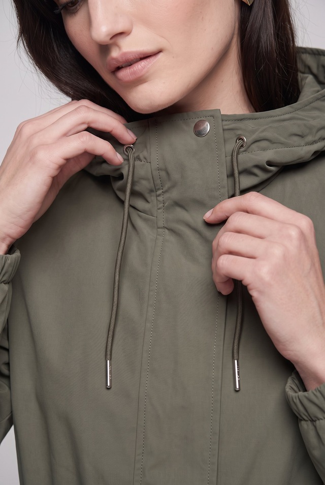 ONLY Parka »ONLASTA LIFE STRING PARKA OTW« mit Kapuze Kunstfaser